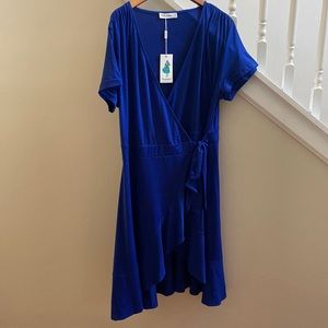 New plus size V-Neck casual ruffle wrap dress!